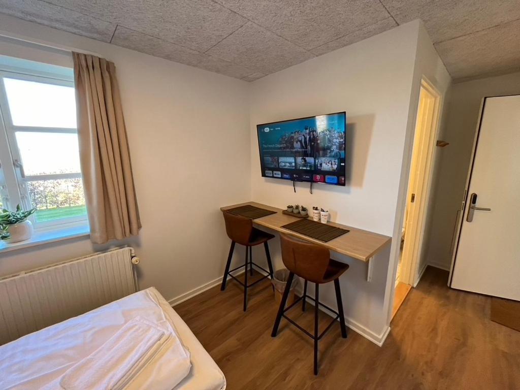 Go-Sleep Bredehus Aparthotel Bredsten  Exteriör bild